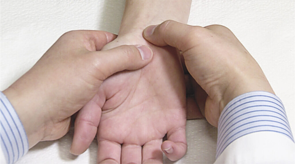 Wrist surgeon Abu Dhabi